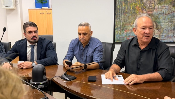 Calixto confirma apresentação de proposta de pagamento de auxílios a servidores, antes da saída de Gladson Camelí